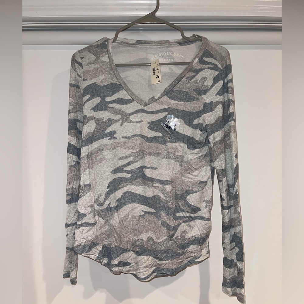 AEROPASTALE seriously soft womens M long sleeve